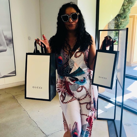 Meet your Posher, Julie - Picture 5 of 6